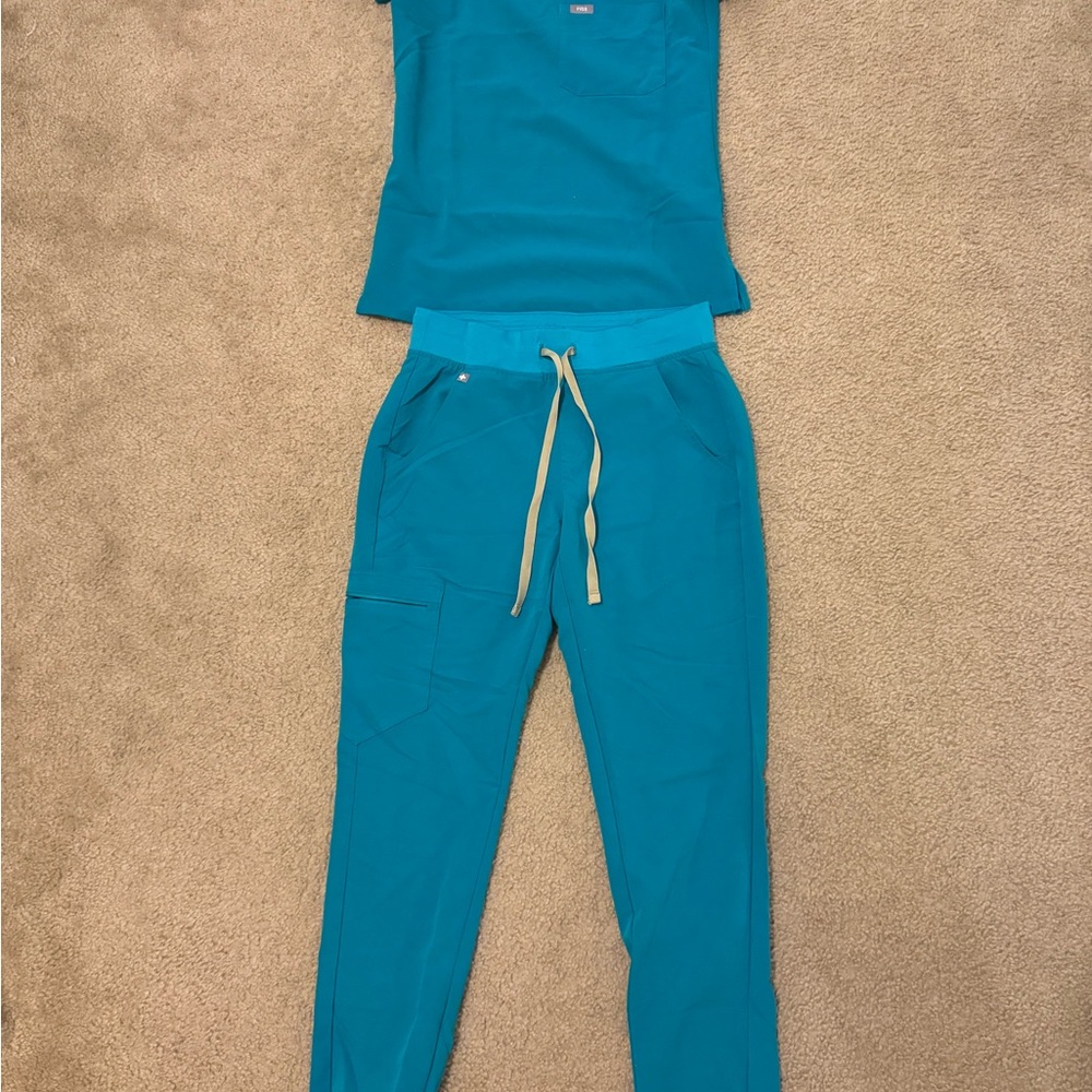 Figs Teal Set - Catarina top and Zamora Joggers